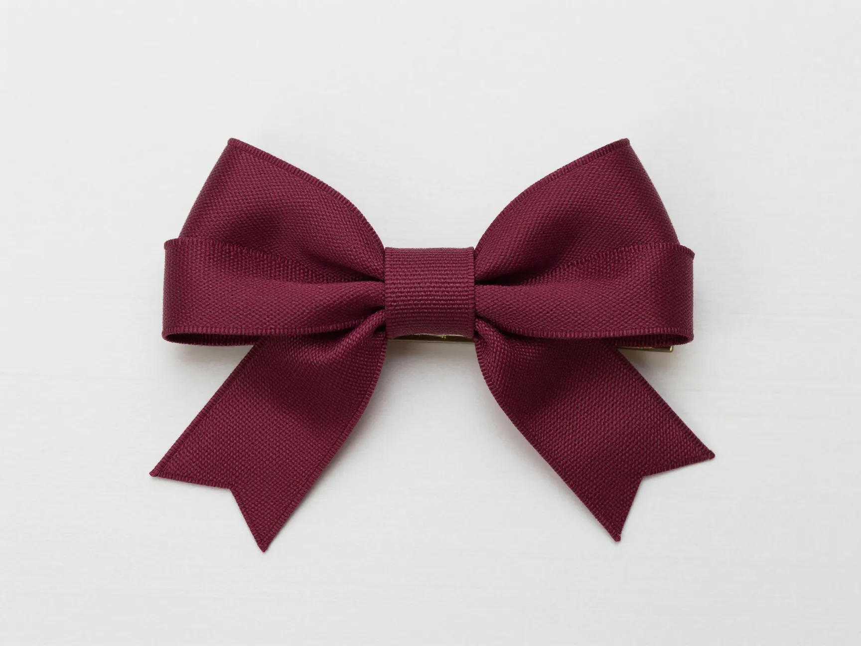 Basic grosgrain bow hair clip on alligator clip textured ribbon