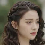 8 Adorably Cute Hairstyles for Natural Curly Hair