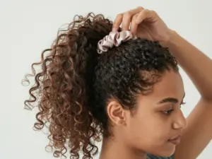 Read more about the article 8 Easy Hairstyles for Natural Curly Hair You Can Do in Minutes