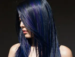 Read more about the article 8 Dark Hair Color Ideas That Are Anything But Boring