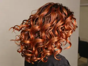 Read more about the article 9 Gorgeous Curly Hair Color Ideas: Balayage & Beyond