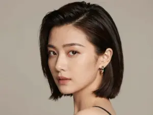 Read more about the article 8 Slick Back Hairstyles for Short Hair That Are Edgy and Polished