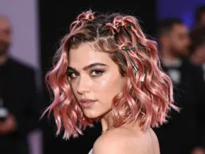Read more about the article 8 Prom Hairstyles for Short Hair That Make You Feel Like a Star